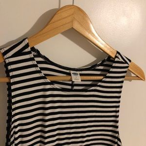 Striped sleeveless - Medium